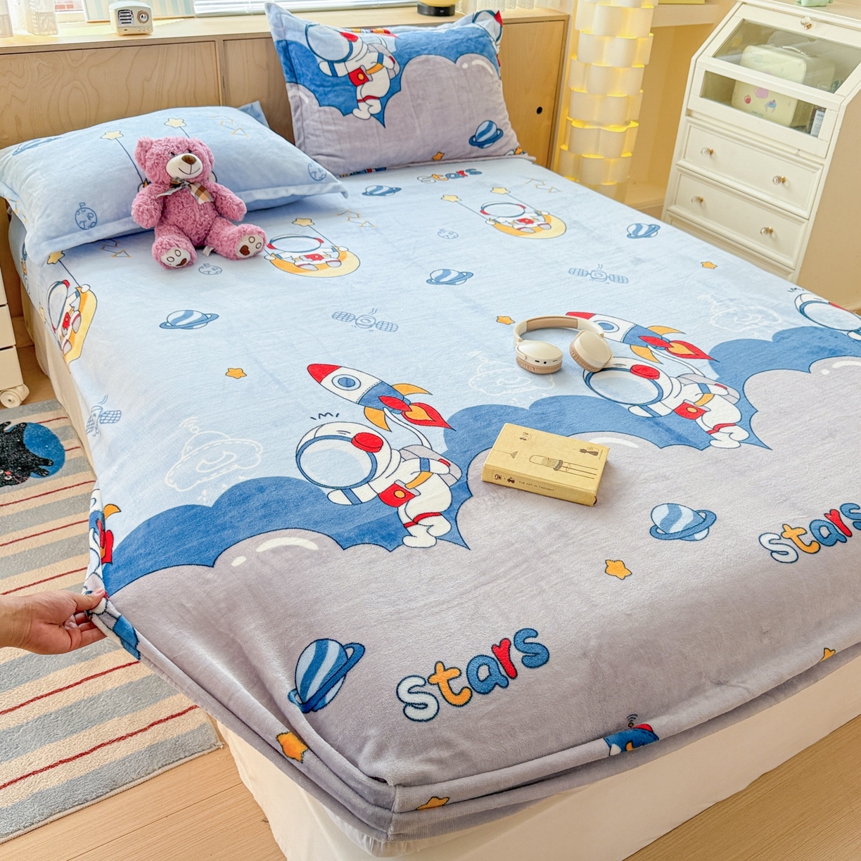 91家纺网 家纺一手货源 找家纺 （总）名兮家居 2025新款高克重印花牛奶绒单床笠床笠单件