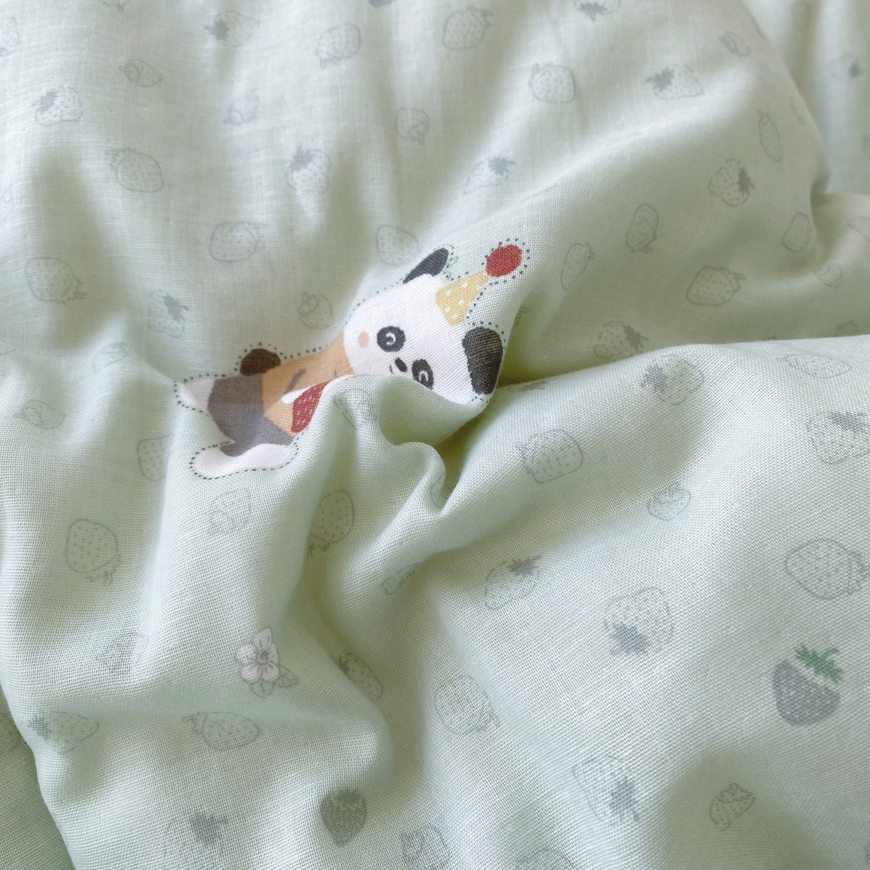 91家纺网 家纺一手货源 找家纺 小叮当家纺仓储工厂店 2025新款A类母婴级全棉双层纱婴儿绒210g豆豆被20%大豆纤维单人双人被芯 功夫熊猫