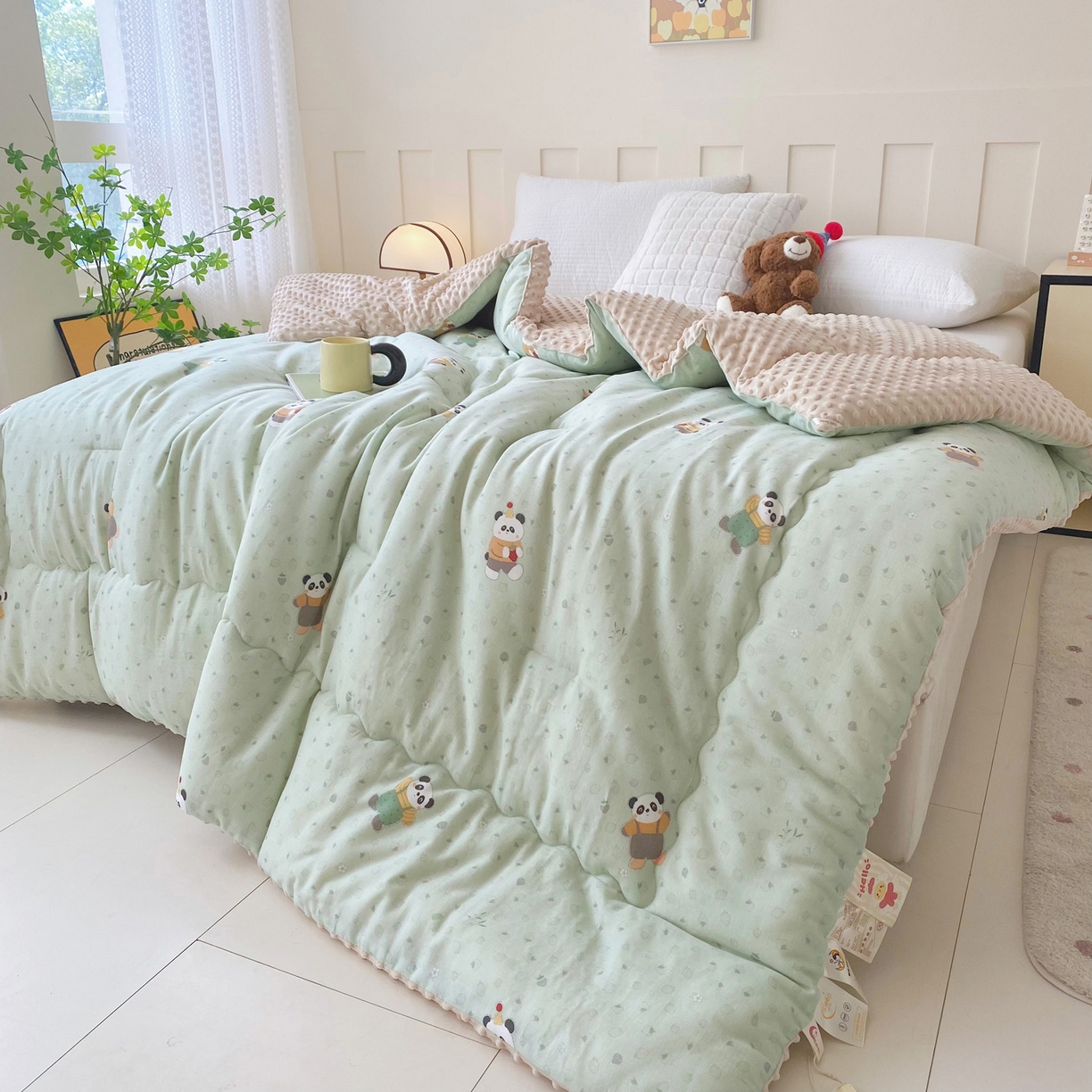 91家纺网 家纺一手货源 找家纺 小叮当家纺仓储工厂店 2025新款A类母婴级全棉双层纱婴儿绒210g豆豆被20%大豆纤维单人双人被芯 功夫熊猫