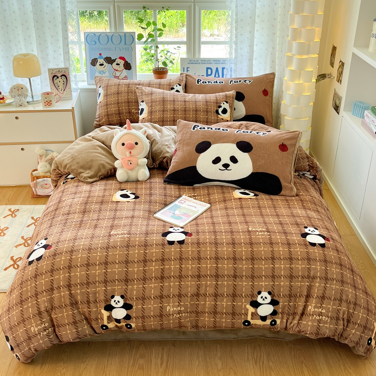 91家纺网 家纺一手货源 找家纺 如一 2025新款高克重卡通印花牛奶绒四件套第二批 小熊猫