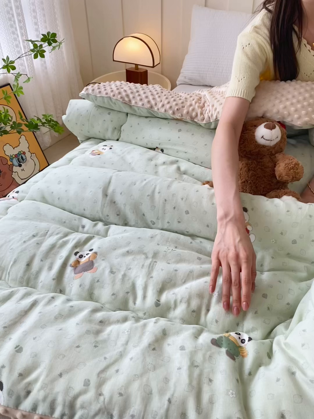 91家纺网 家纺一手货源 找家纺 小叮当家纺仓储工厂店 2025新款A类母婴级全棉双层纱婴儿绒210g豆豆被20%大豆纤维单人双人被芯 功夫熊猫