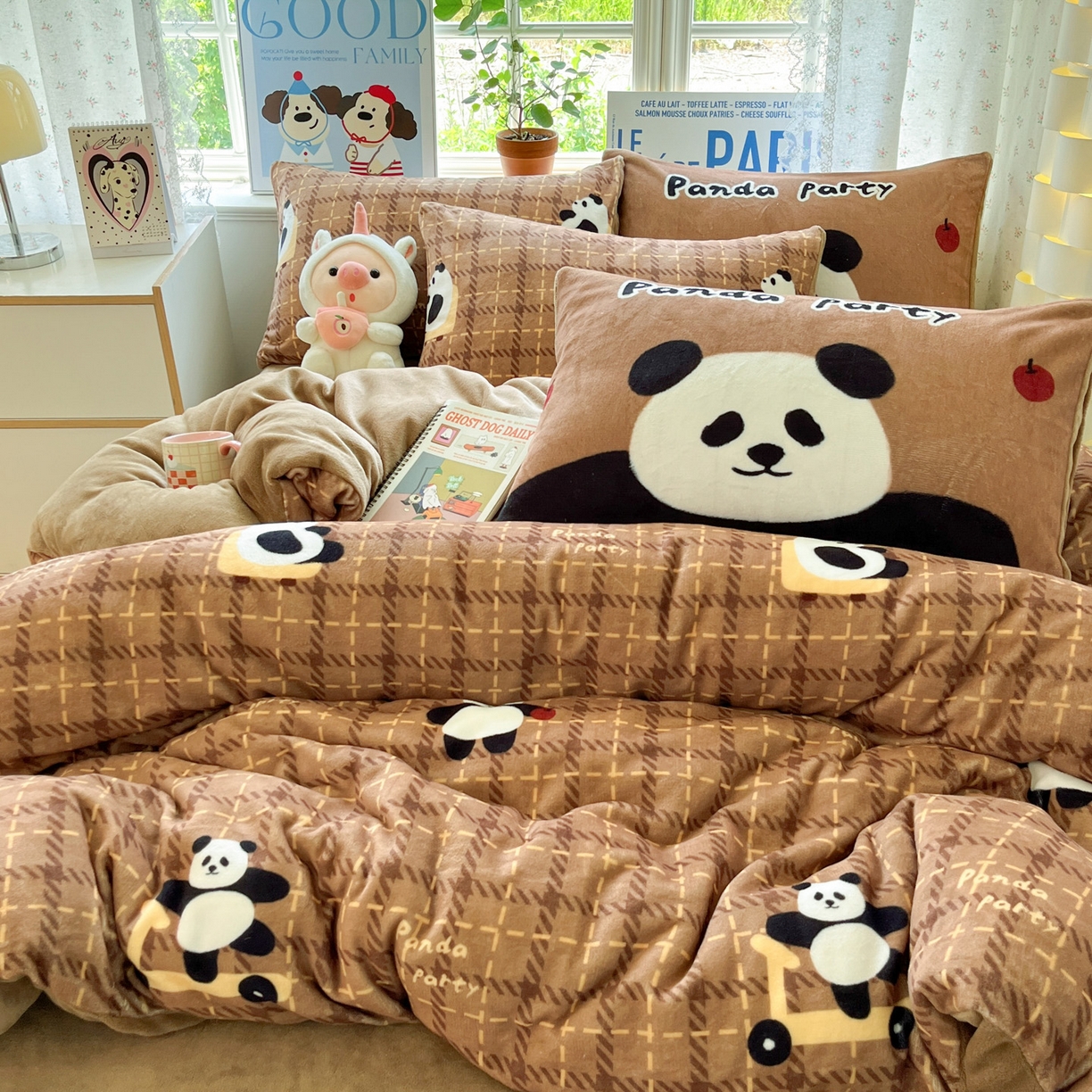 91家纺网 家纺一手货源 找家纺 如一 2025新款高克重卡通印花牛奶绒四件套第二批 小熊猫