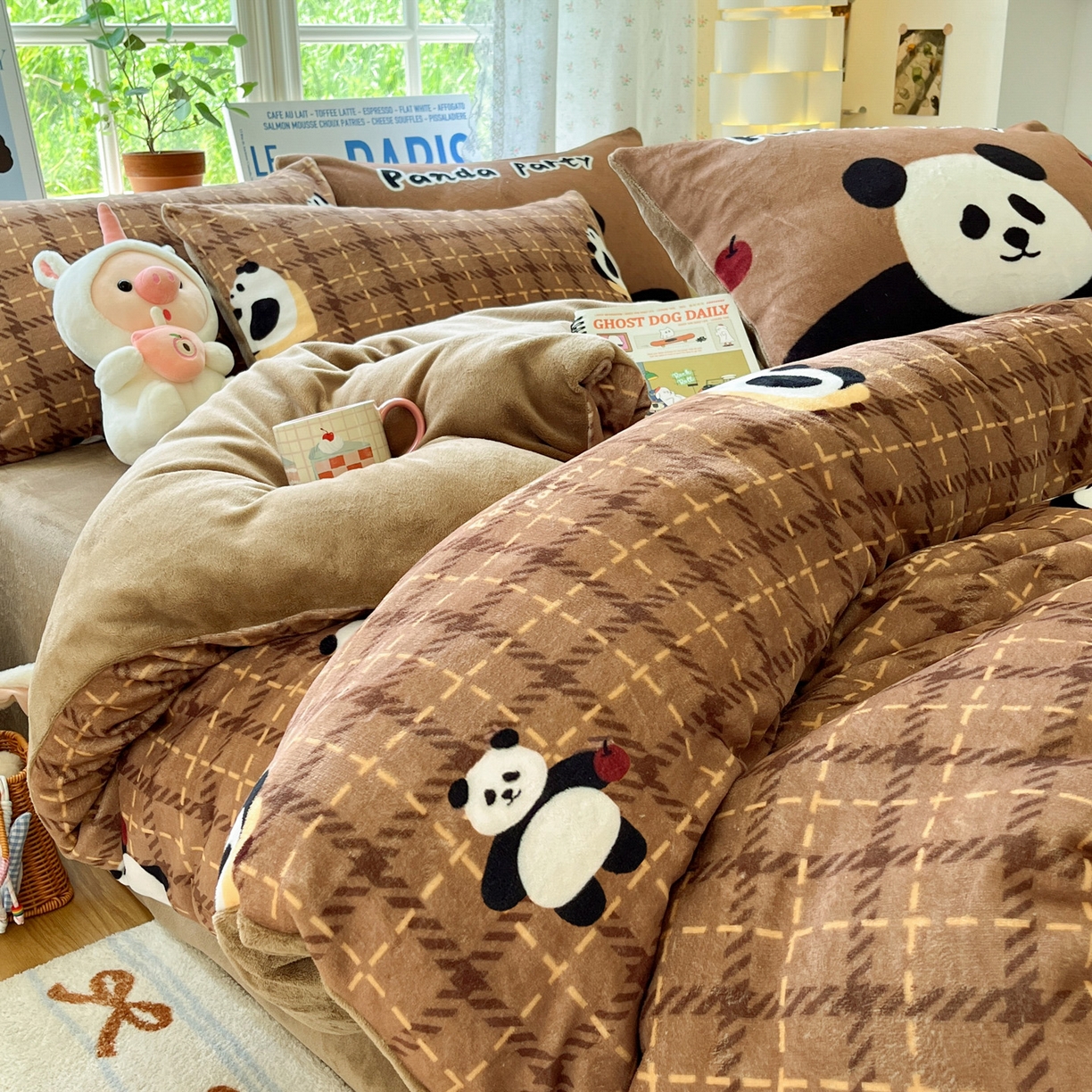 91家纺网 家纺一手货源 找家纺 如一 2025新款高克重卡通印花牛奶绒四件套第二批 小熊猫