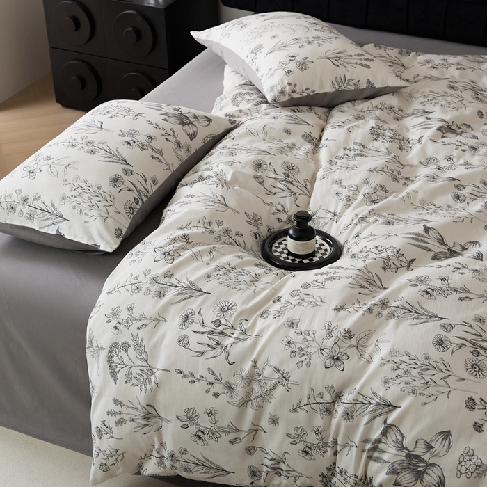 91家纺网 家纺一手货源 找家纺 禾时 2025新款全棉纯棉双层纱印花四件套-暗合 茉含-白灰