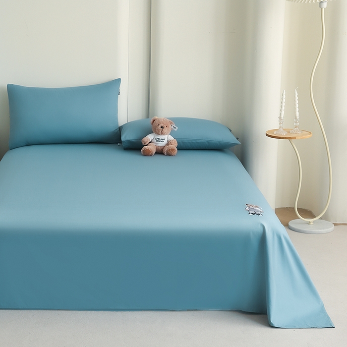 91家纺网 家纺一手货源 找家纺 泰迪爱兰Teddy ISLAND  2026新款全棉40S单品刺绣床单 时尚蓝