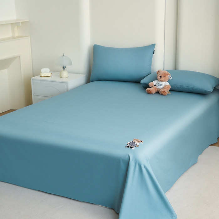 91家纺网 家纺一手货源 找家纺 泰迪爱兰Teddy ISLAND  2026新款全棉40S单品刺绣床单 时尚蓝