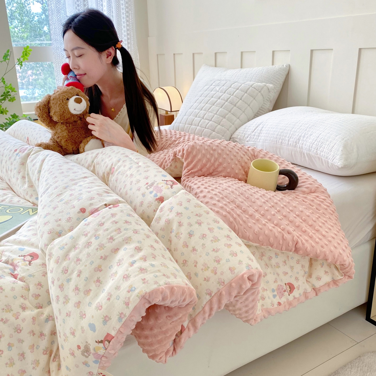 91家纺网 家纺一手货源 找家纺 小叮当家纺仓储工厂店 2025新款A类母婴级全棉双层纱婴儿绒210g豆豆被20%大豆纤维单人双人被芯 蜜桃小姐