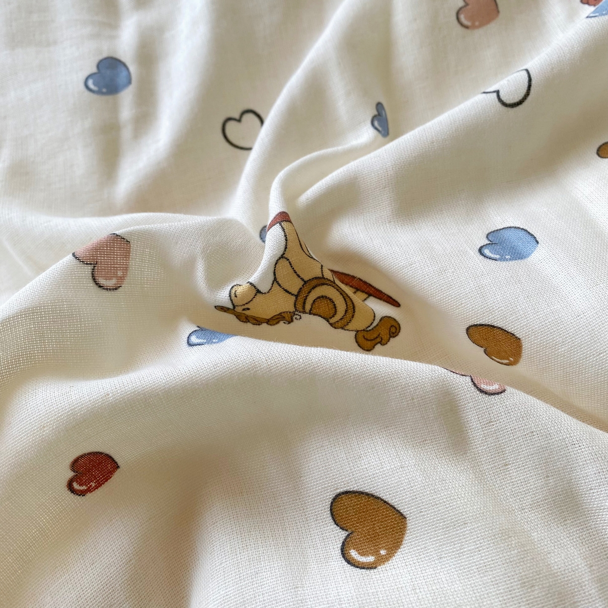 91家纺网 家纺一手货源 找家纺 小叮当家纺仓储工厂店 2025新款A类母婴级全棉双层纱婴儿绒210g豆豆被20%大豆纤维单人双人被芯 木马梦幻