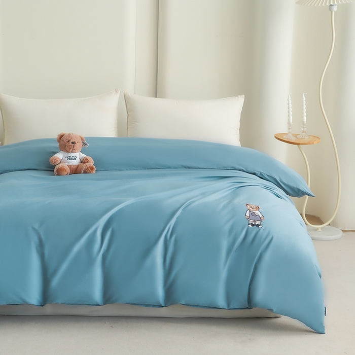 91家纺网 家纺一手货源 找家纺 泰迪爱兰Teddy ISLAND  2026新款全棉40S单品刺绣被套 时尚蓝