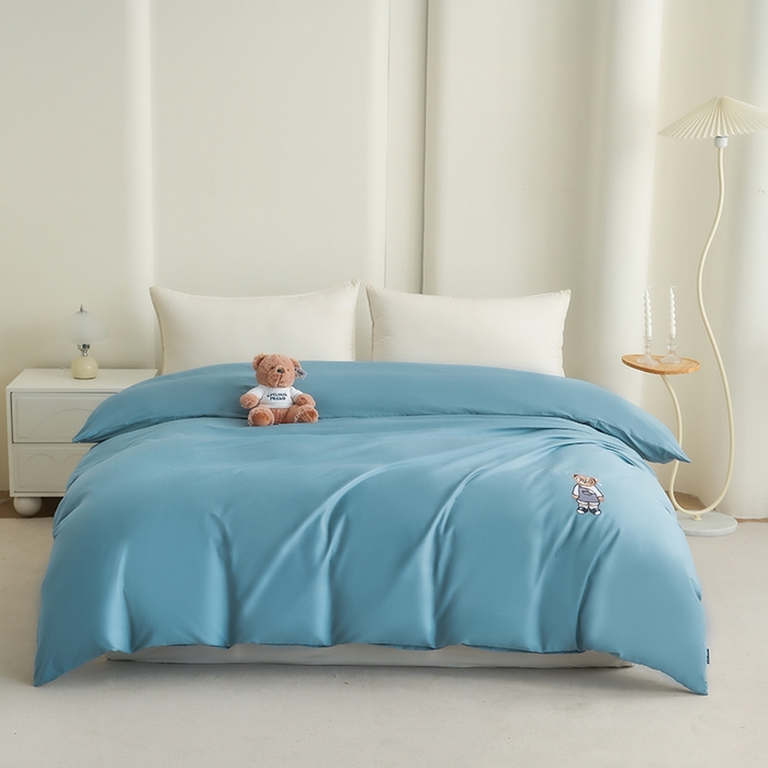 91家纺网 家纺一手货源 找家纺 泰迪爱兰Teddy ISLAND  2026新款全棉40S单品刺绣被套 时尚蓝