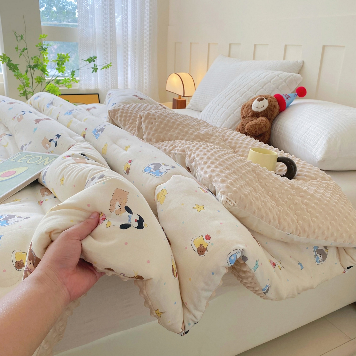 91家纺网 家纺一手货源 找家纺 小叮当家纺仓储工厂店 2025新款A类母婴级全棉双层纱婴儿绒210g豆豆被20%大豆纤维单人双人被芯 派宠