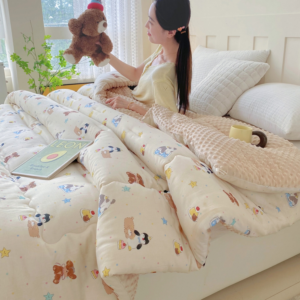 91家纺网 家纺一手货源 找家纺 小叮当家纺仓储工厂店 2025新款A类母婴级全棉双层纱婴儿绒210g豆豆被20%大豆纤维单人双人被芯 派宠