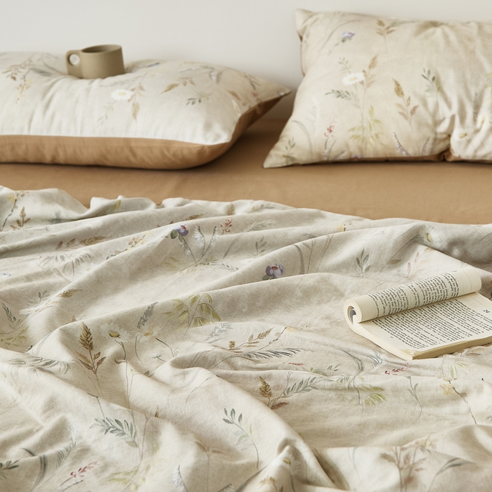 91家纺网 家纺一手货源 找家纺 禾时 2025新款全棉纯棉双层纱印花四件套-暗合 七月-米绿