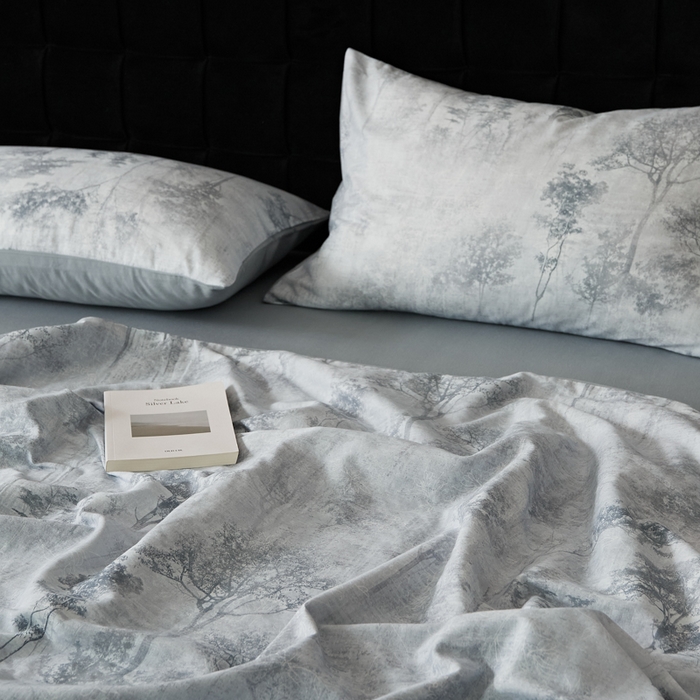 91家纺网 家纺一手货源 找家纺 禾时 2025新款全棉纯棉双层纱印花四件套-暗合 叁森-蓝