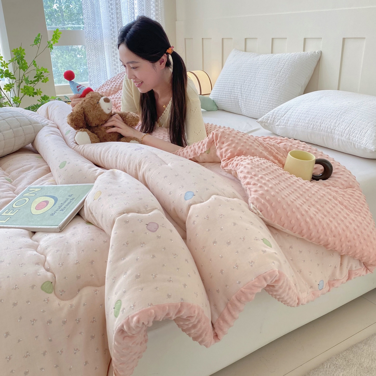 91家纺网 家纺一手货源 找家纺 小叮当家纺仓储工厂店 2025新款A类母婴级全棉双层纱婴儿绒210g豆豆被20%大豆纤维单人双人被芯 甜甜南瓜