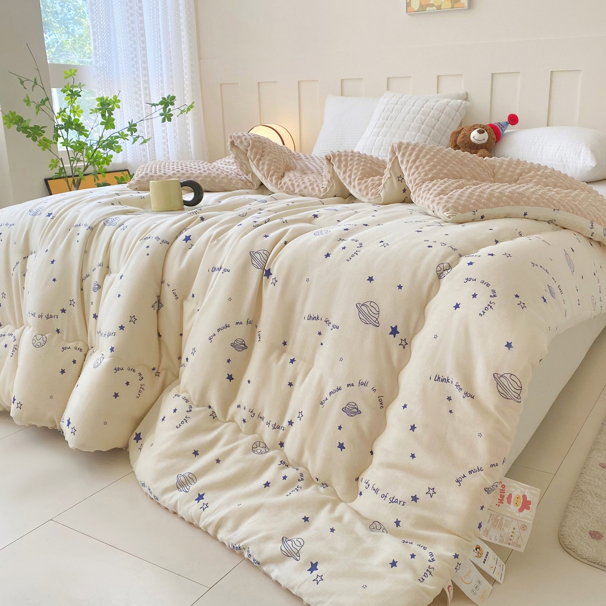 91家纺网 家纺一手货源 找家纺 小叮当家纺仓储工厂店 2025新款A类母婴级全棉双层纱婴儿绒210g豆豆被20%大豆纤维单人双人被芯 星际