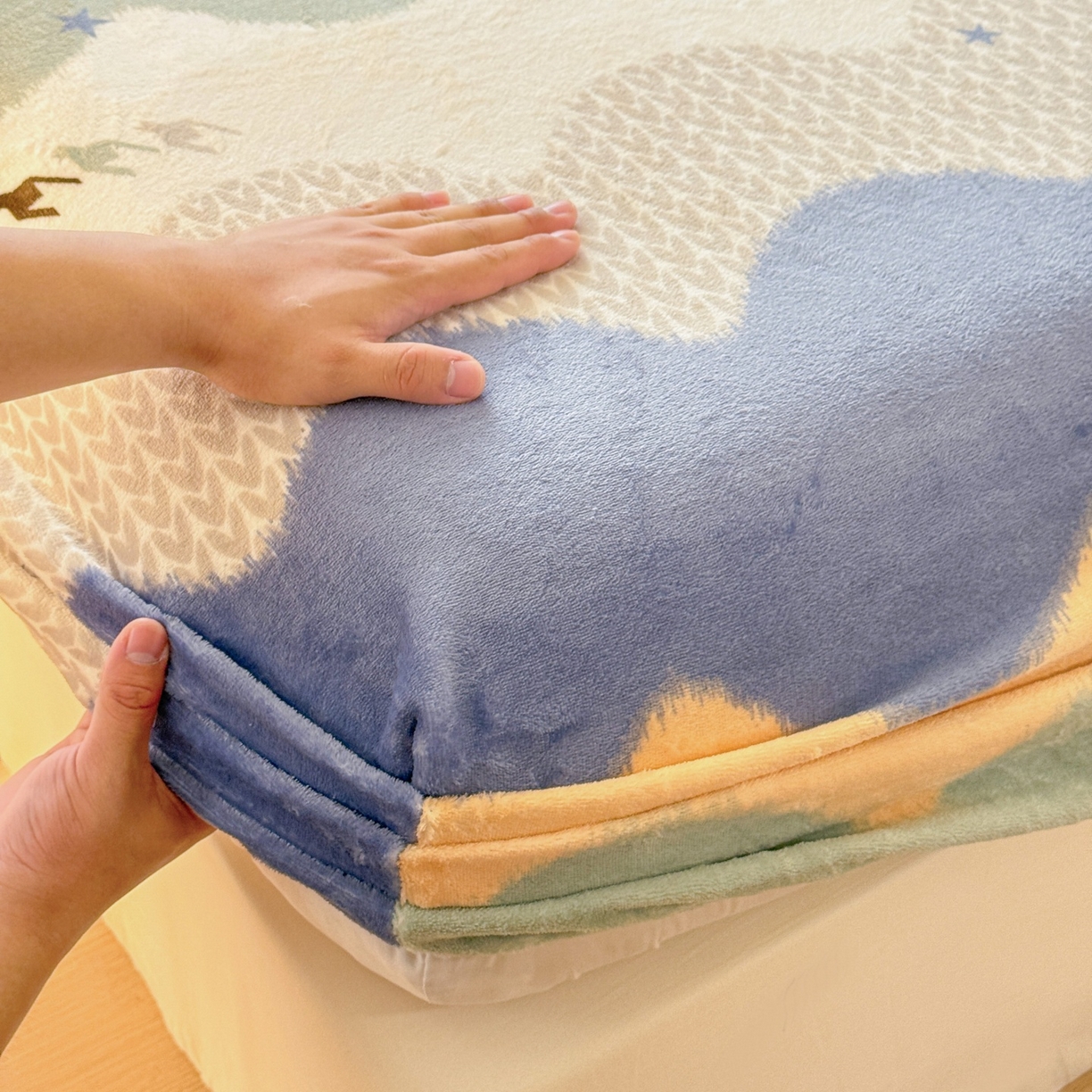 91家纺网 家纺一手货源 找家纺 名兮家居 2025新款高克重印花牛奶绒单床笠床笠单件 乘风破浪