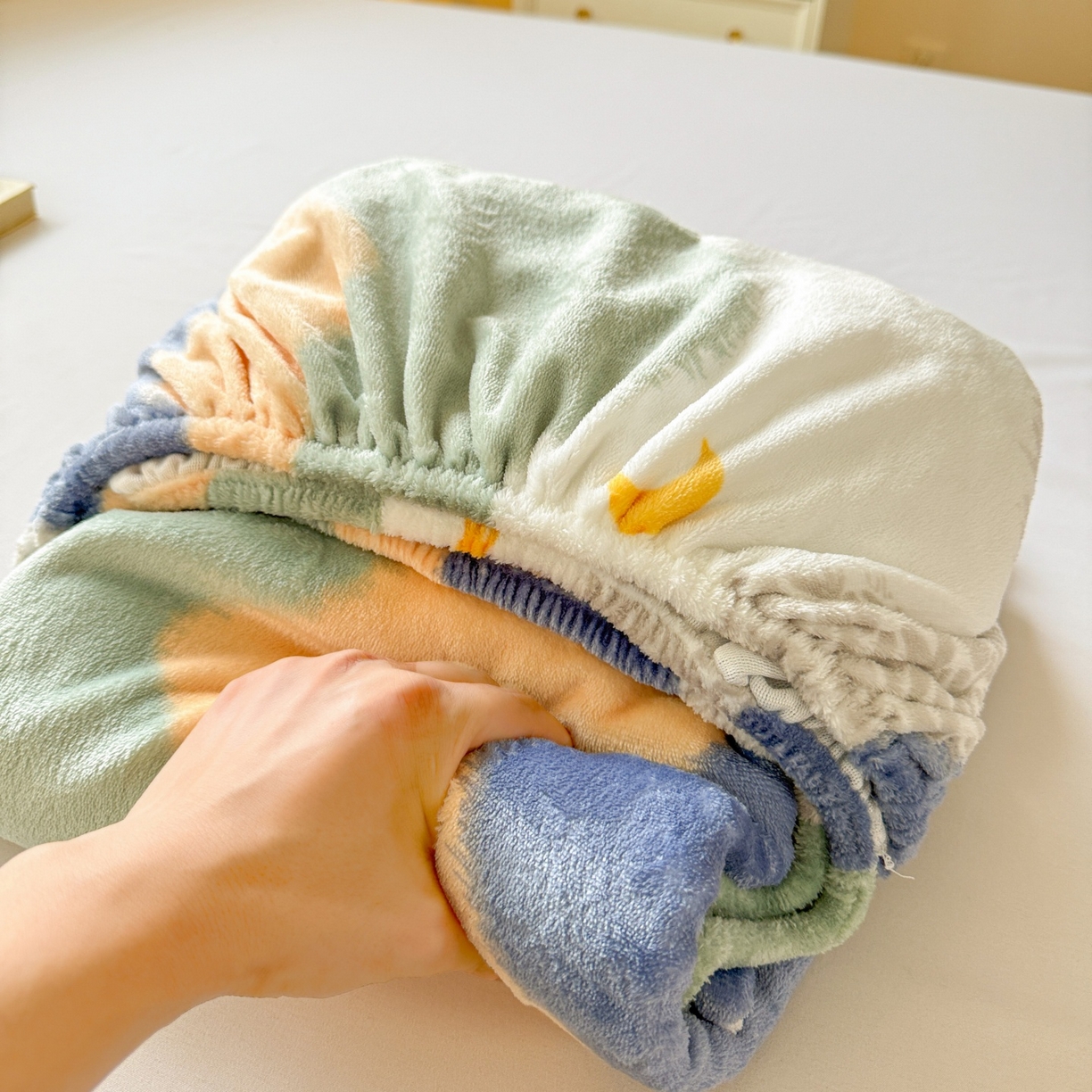 91家纺网 家纺一手货源 找家纺 名兮家居 2025新款高克重印花牛奶绒单床笠床笠单件 乘风破浪