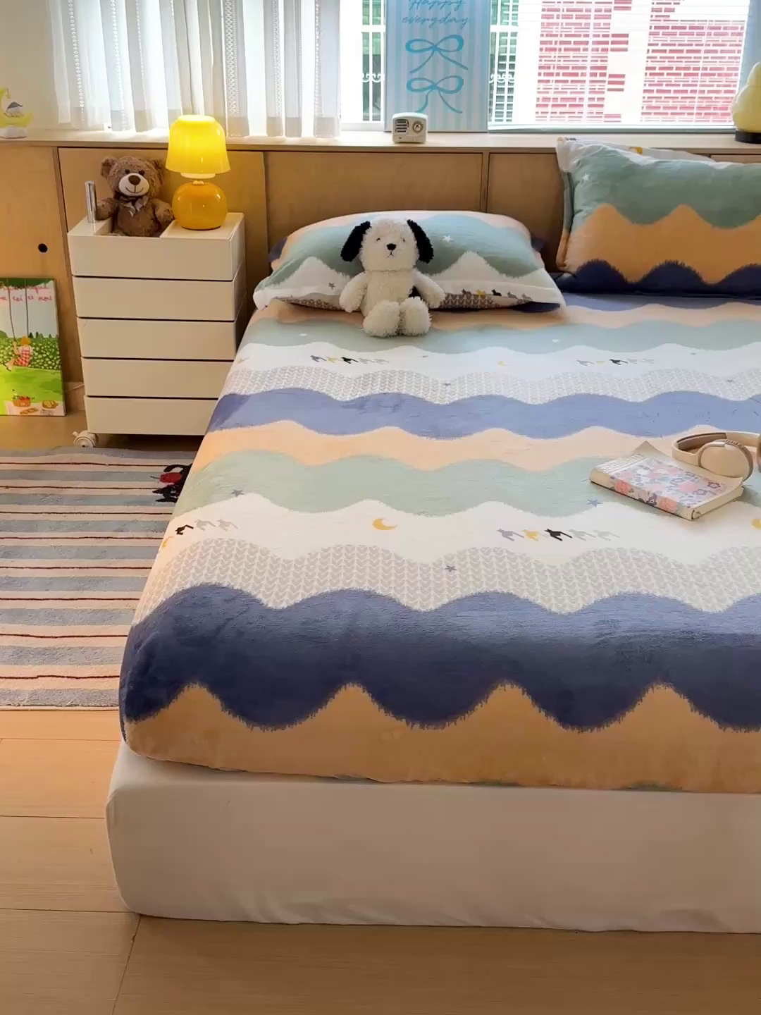 91家纺网 家纺一手货源 找家纺 名兮家居 2025新款高克重印花牛奶绒单床笠床笠单件 乘风破浪