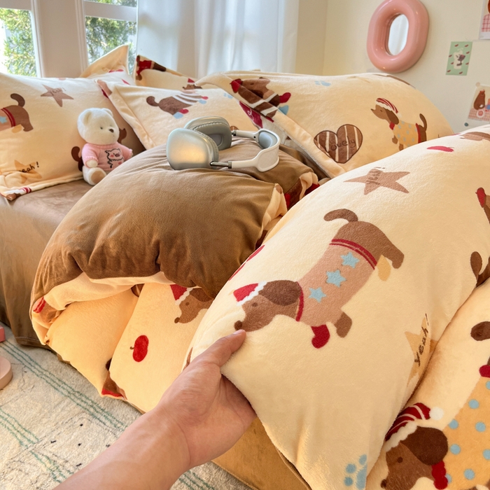 91家纺网 家纺一手货源 找家纺 （总）寐居家纺 2025新款印花牛奶绒四件套