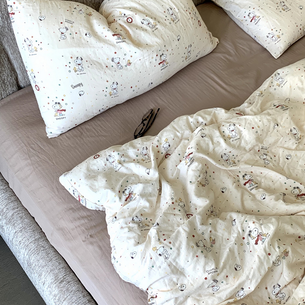 91家纺网 家纺一手货源 找家纺 源启生活 2025新款正版史努比系列全棉纯棉双层纱四件套 晚安史努比