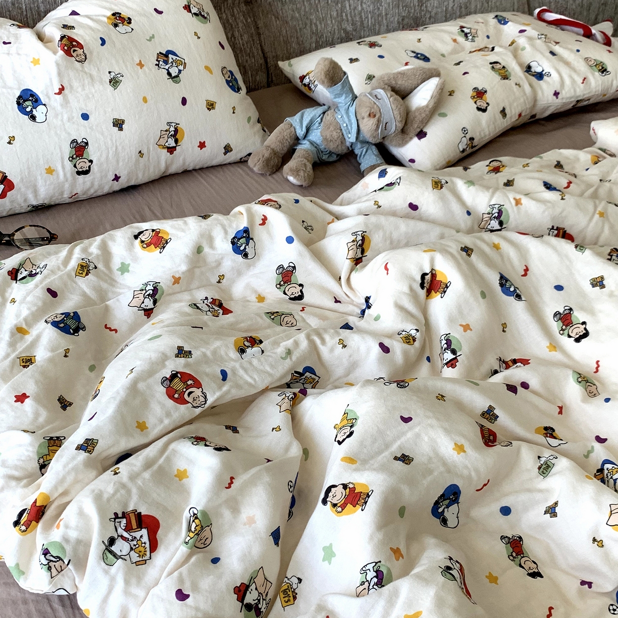 91家纺网 家纺一手货源 找家纺 源启生活 2025新款正版史努比系列全棉纯棉双层纱四件套 星星史努比