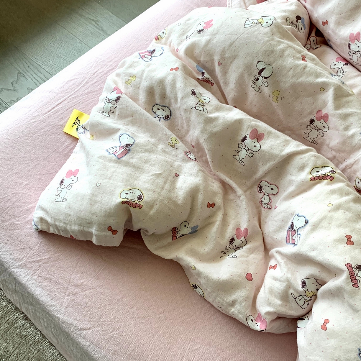 91家纺网 家纺一手货源 找家纺 源启生活 2025新款正版史努比系列全棉纯棉双层纱四件套 甜蜜史努比