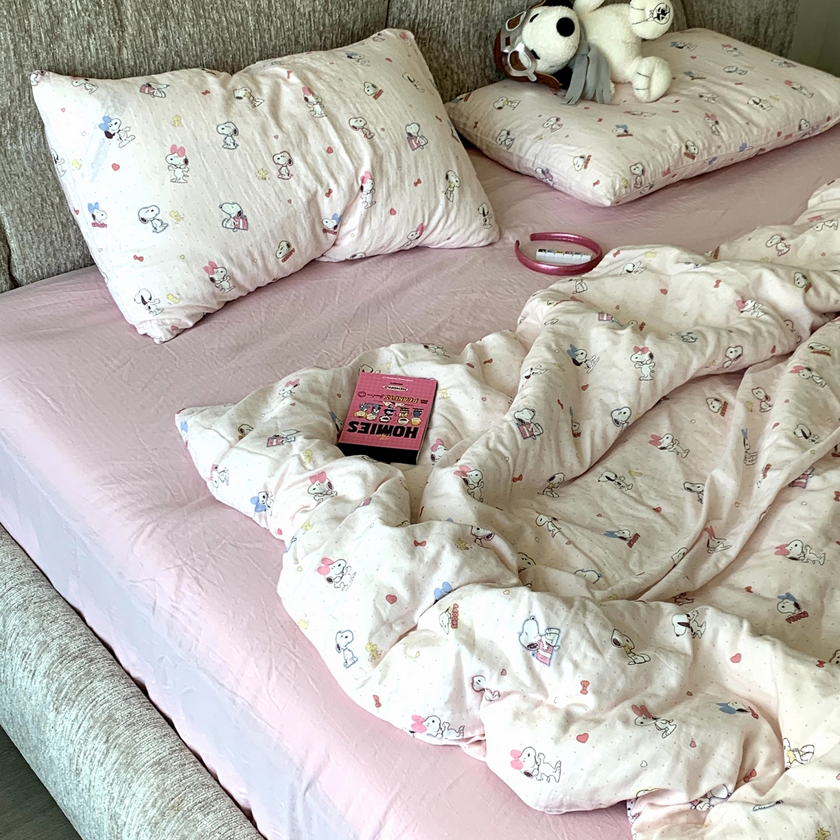 91家纺网 家纺一手货源 找家纺 源启生活 2025新款正版史努比系列全棉纯棉双层纱四件套 甜蜜史努比