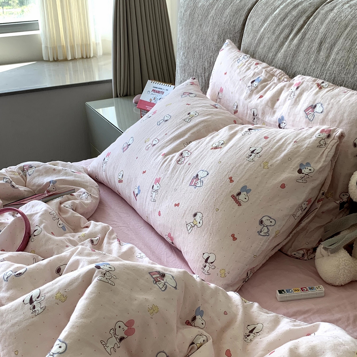 91家纺网 家纺一手货源 找家纺 源启生活 2025新款正版史努比系列全棉纯棉双层纱四件套 甜蜜史努比