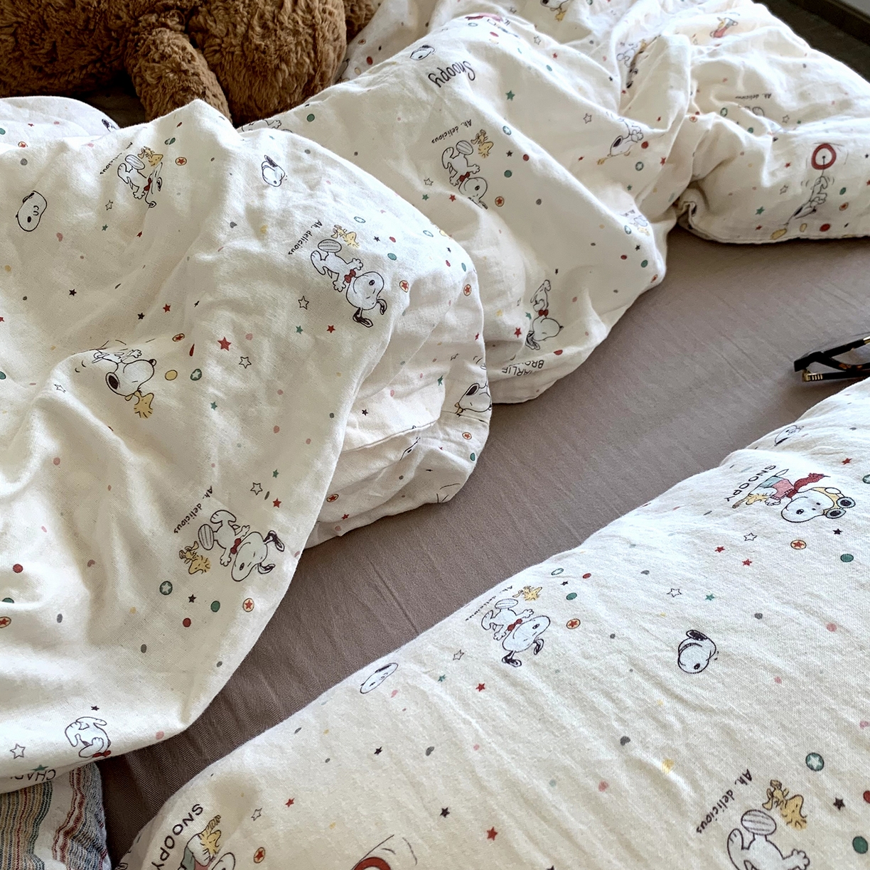 91家纺网 家纺一手货源 找家纺 源启生活 2025新款正版史努比系列全棉纯棉双层纱四件套 晚安史努比