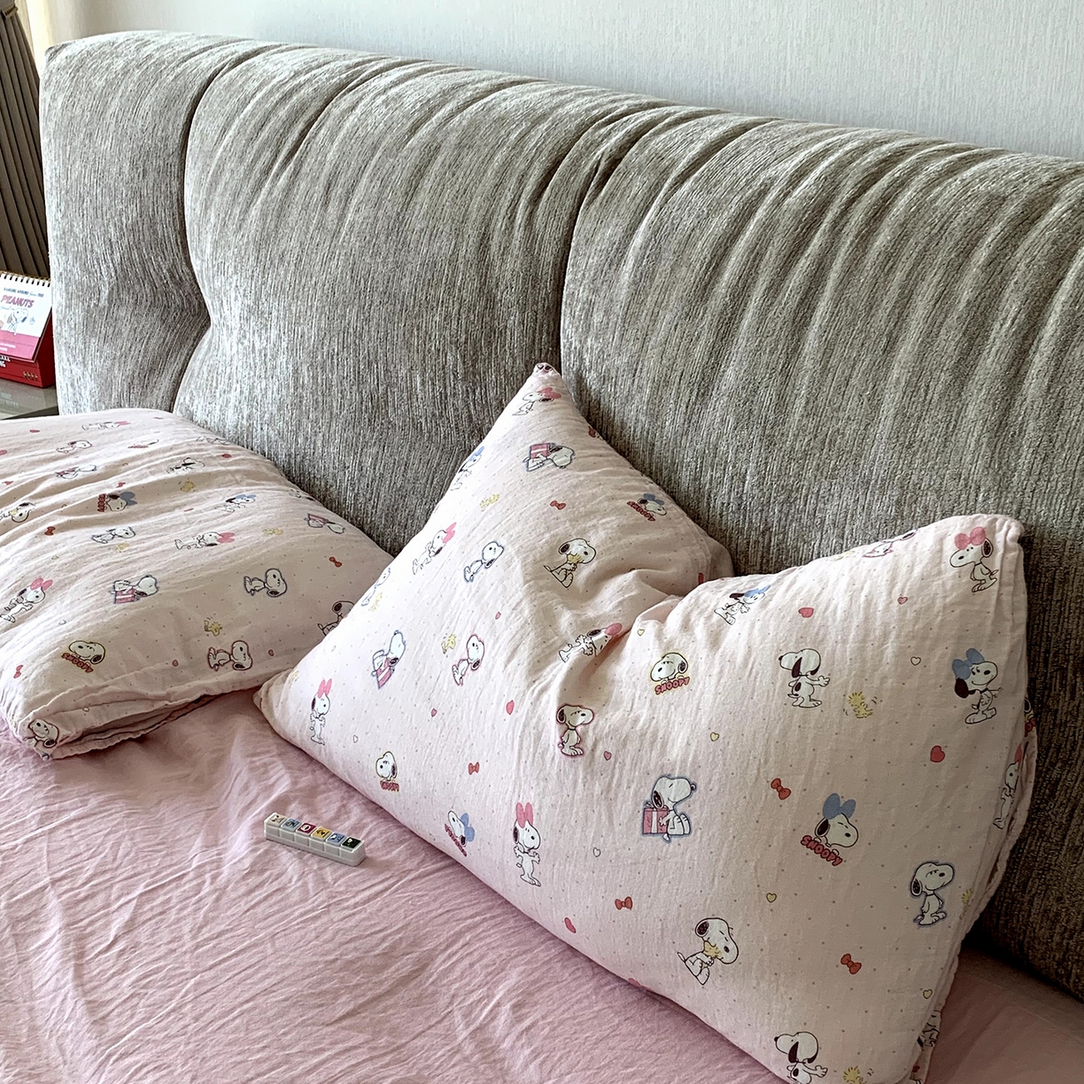 91家纺网 家纺一手货源 找家纺 源启生活 2025新款正版史努比系列全棉纯棉双层纱四件套 甜蜜史努比