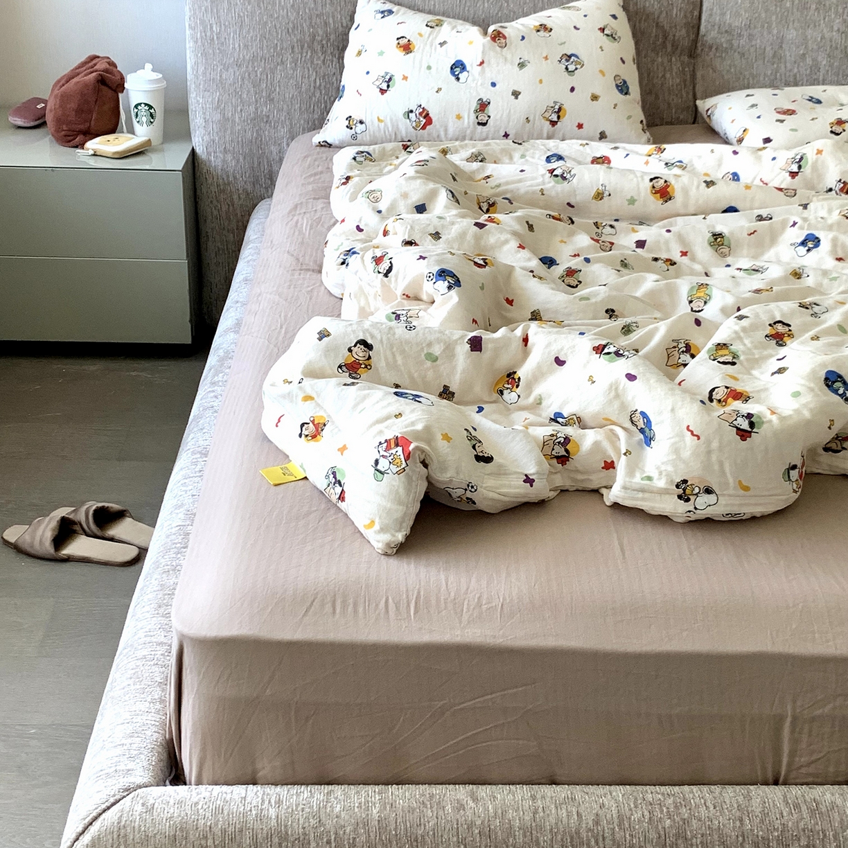 91家纺网 家纺一手货源 找家纺 源启生活 2025新款正版史努比系列全棉纯棉双层纱四件套 星星史努比