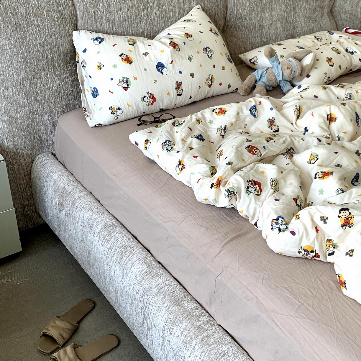 91家纺网 家纺一手货源 找家纺 源启生活 2025新款正版史努比系列全棉纯棉双层纱四件套 星星史努比