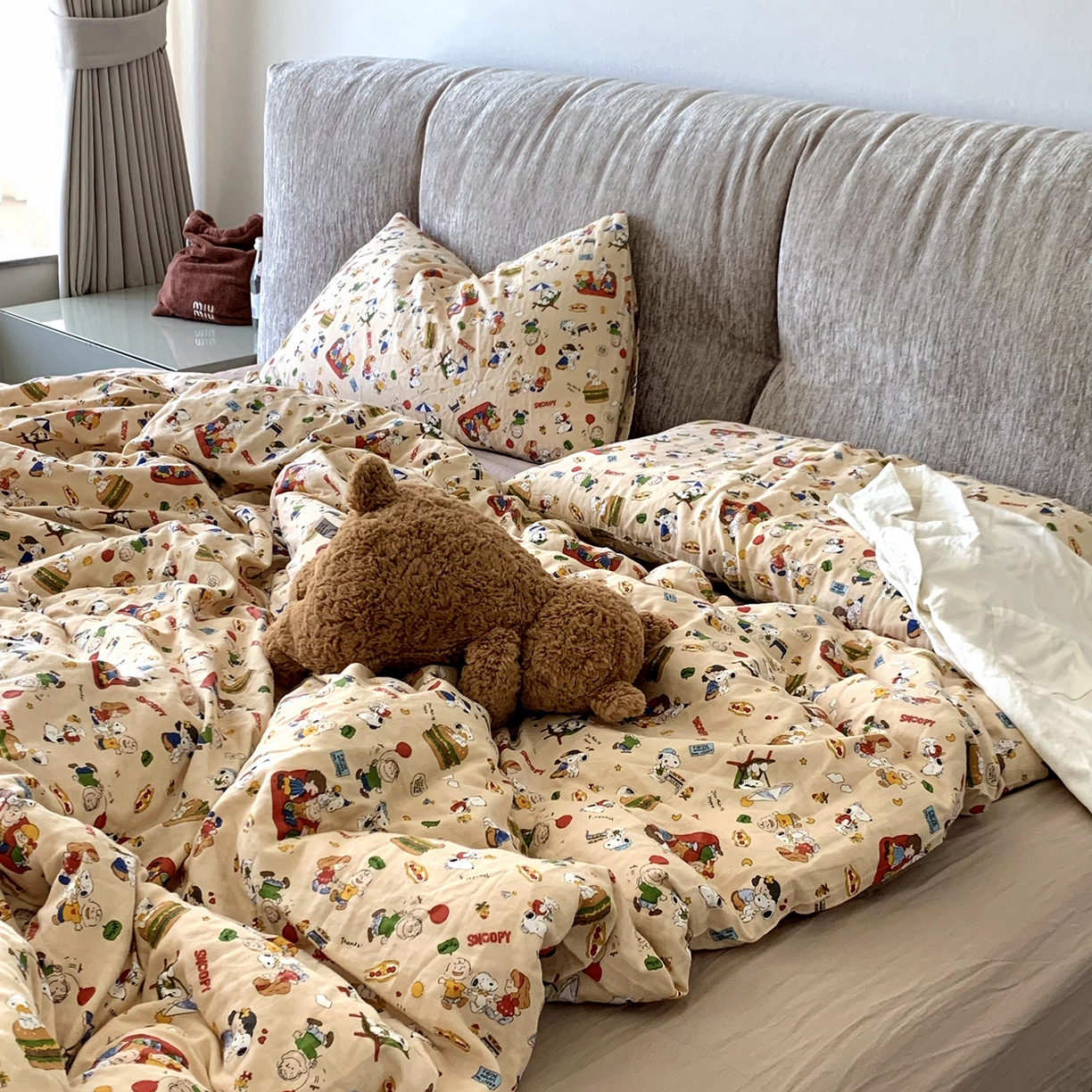 91家纺网 家纺一手货源 找家纺 源启生活 2025新款正版史努比系列全棉纯棉双层纱四件套 汉堡史努比