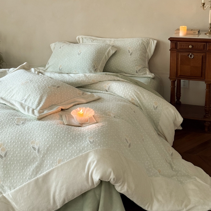 91家纺网 家纺一手货源 找家纺 （总）云栖家居 2025秋冬消光加厚立体雕花牛奶绒四件套系列-元英系列（控价不低于199）