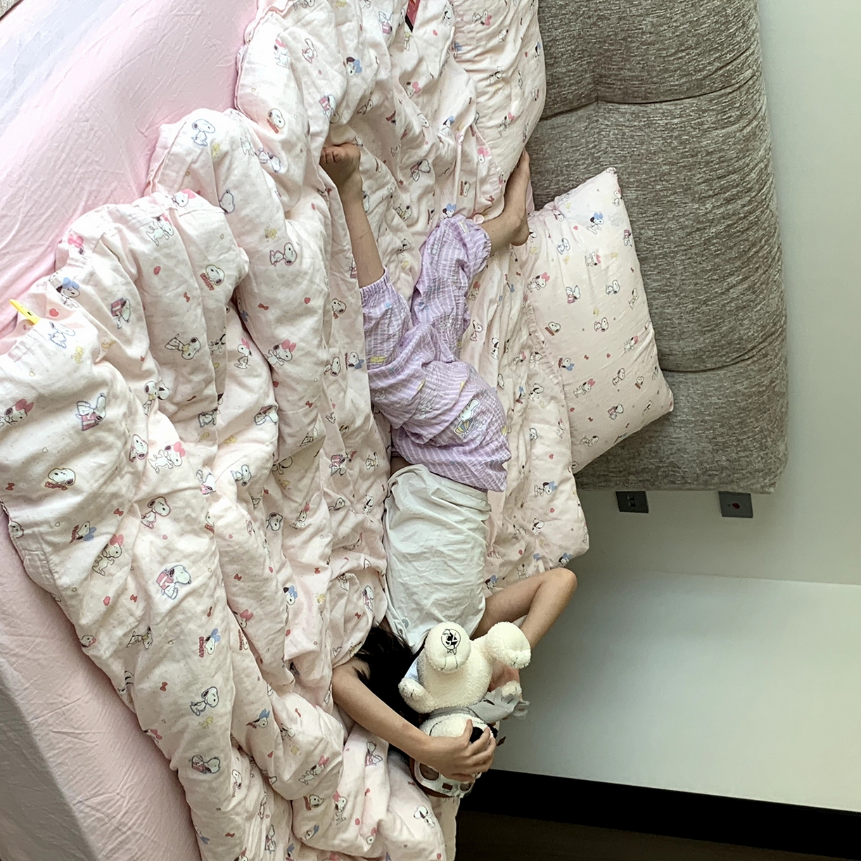 91家纺网 家纺一手货源 找家纺 源启生活 2025新款正版史努比系列全棉纯棉双层纱四件套 甜蜜史努比