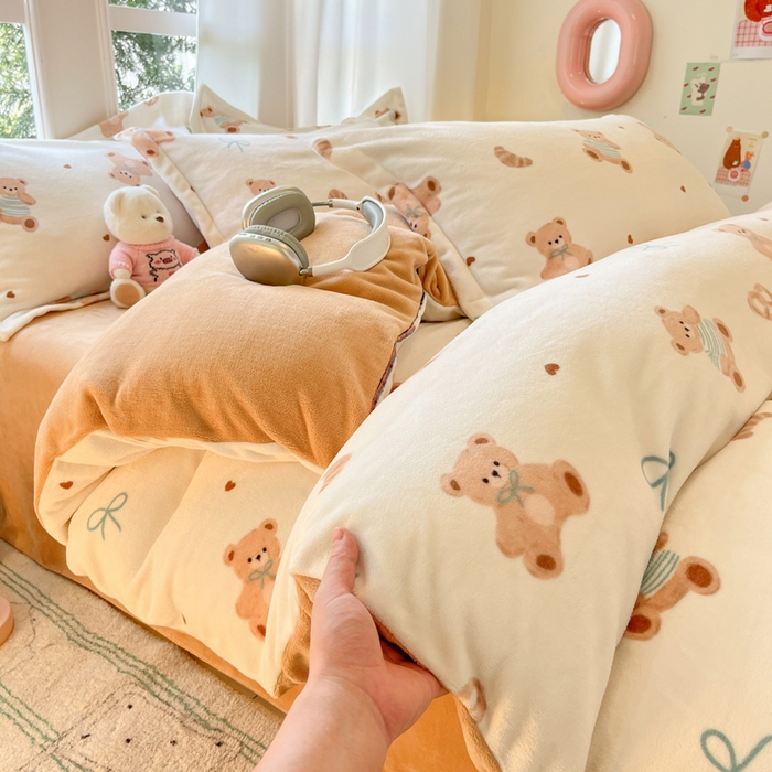 寐居家纺 2025新款印花牛奶绒四件套 抱抱熊