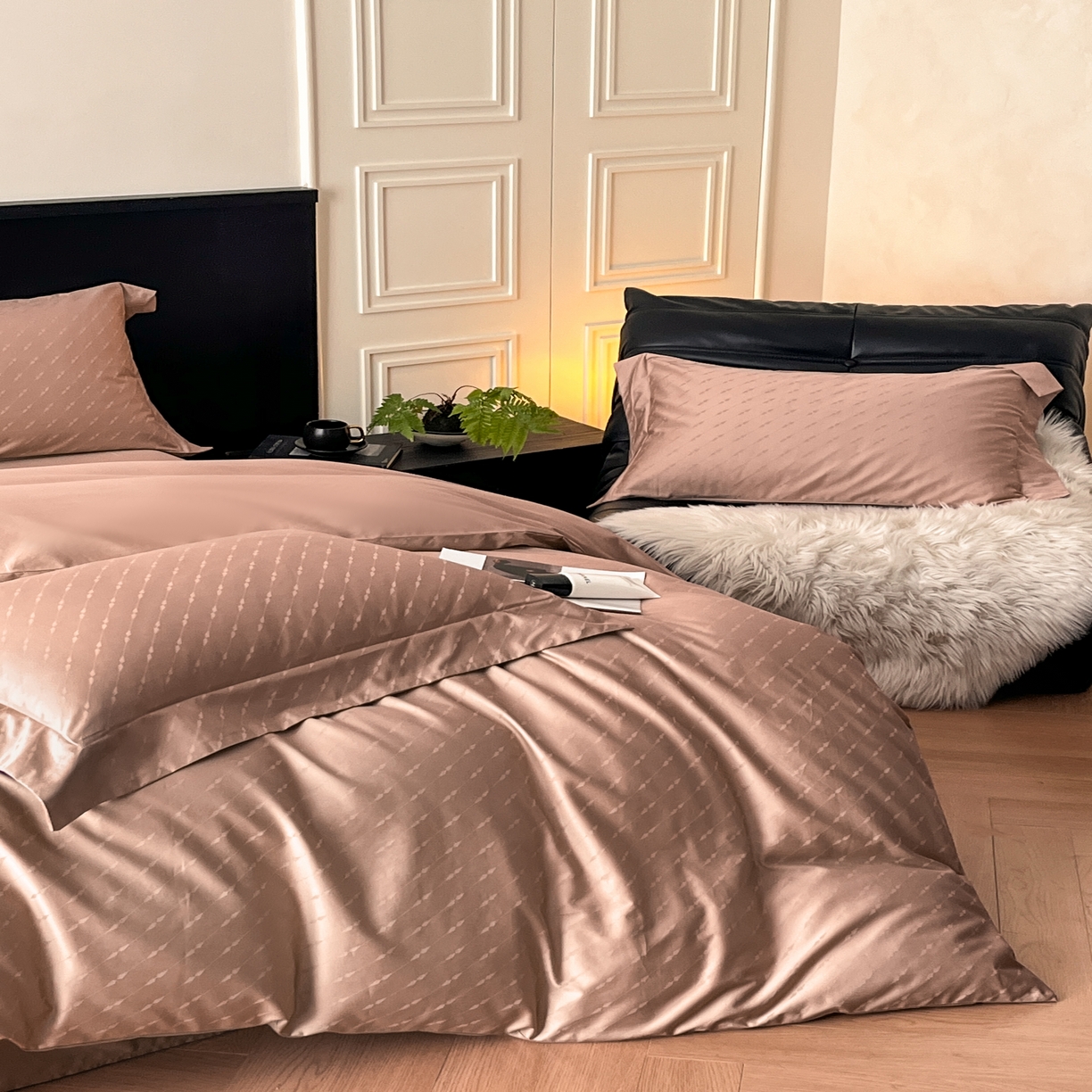 91家纺网 家纺一手货源 找家纺 群鹿家访 25年新款长绒棉简约款四件套 贝斯