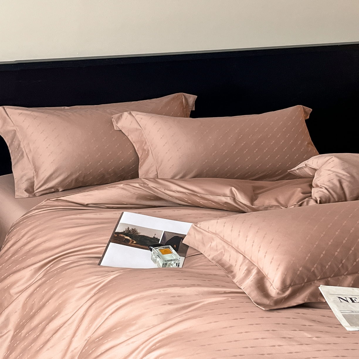 91家纺网 家纺一手货源 找家纺 群鹿家访 25年新款长绒棉简约款四件套 贝斯