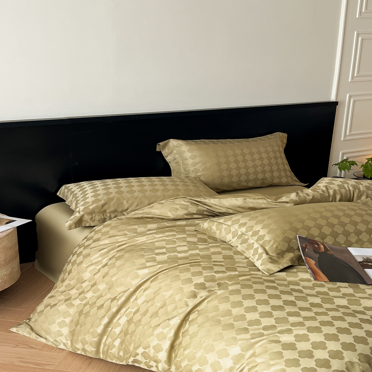 91家纺网 家纺一手货源 找家纺 群鹿家访 25年新款长绒棉简约款四件套 蒂凡朵