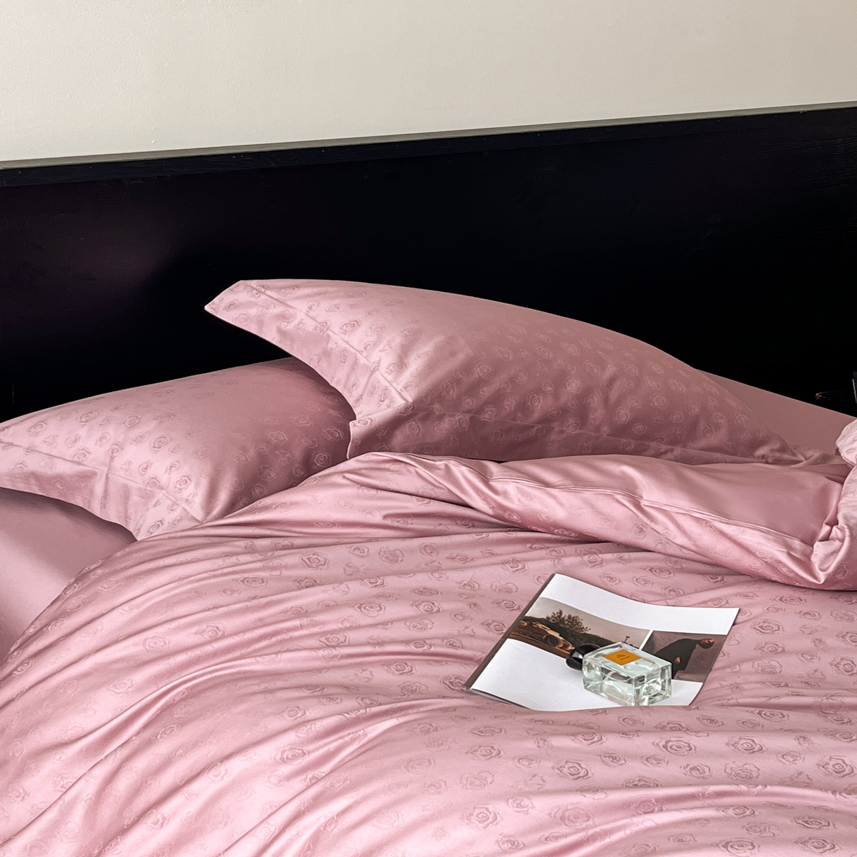 91家纺网 家纺一手货源 找家纺 群鹿家访 25年新款长绒棉简约款四件套 繁花