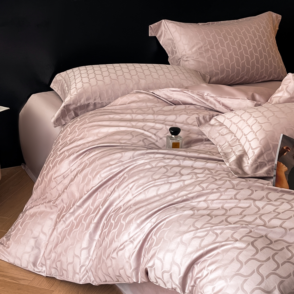 91家纺网 家纺一手货源 找家纺 群鹿家访 25年新款长绒棉简约款四件套 菲林客