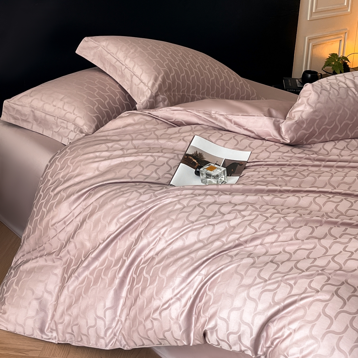 91家纺网 家纺一手货源 找家纺 群鹿家访 25年新款长绒棉简约款四件套 菲林客