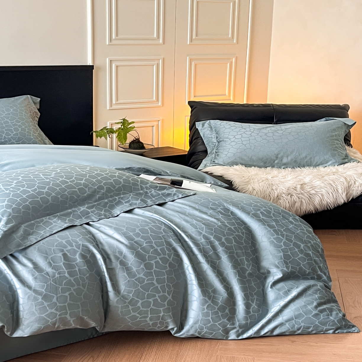 91家纺网 家纺一手货源 找家纺 群鹿家访 25年新款长绒棉简约款四件套 赫罗