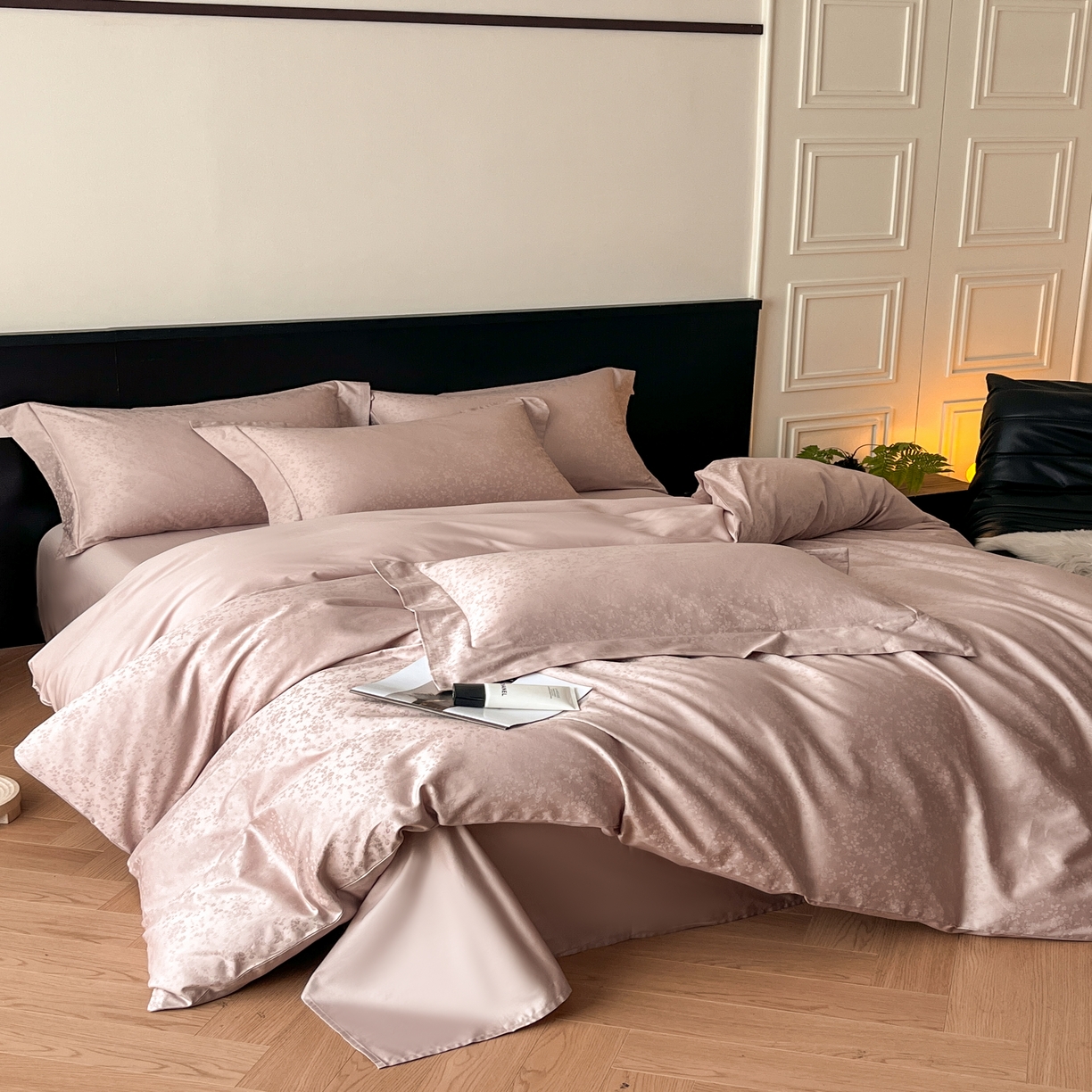 91家纺网 家纺一手货源 找家纺 群鹿家访 25年新款长绒棉简约款四件套 花容