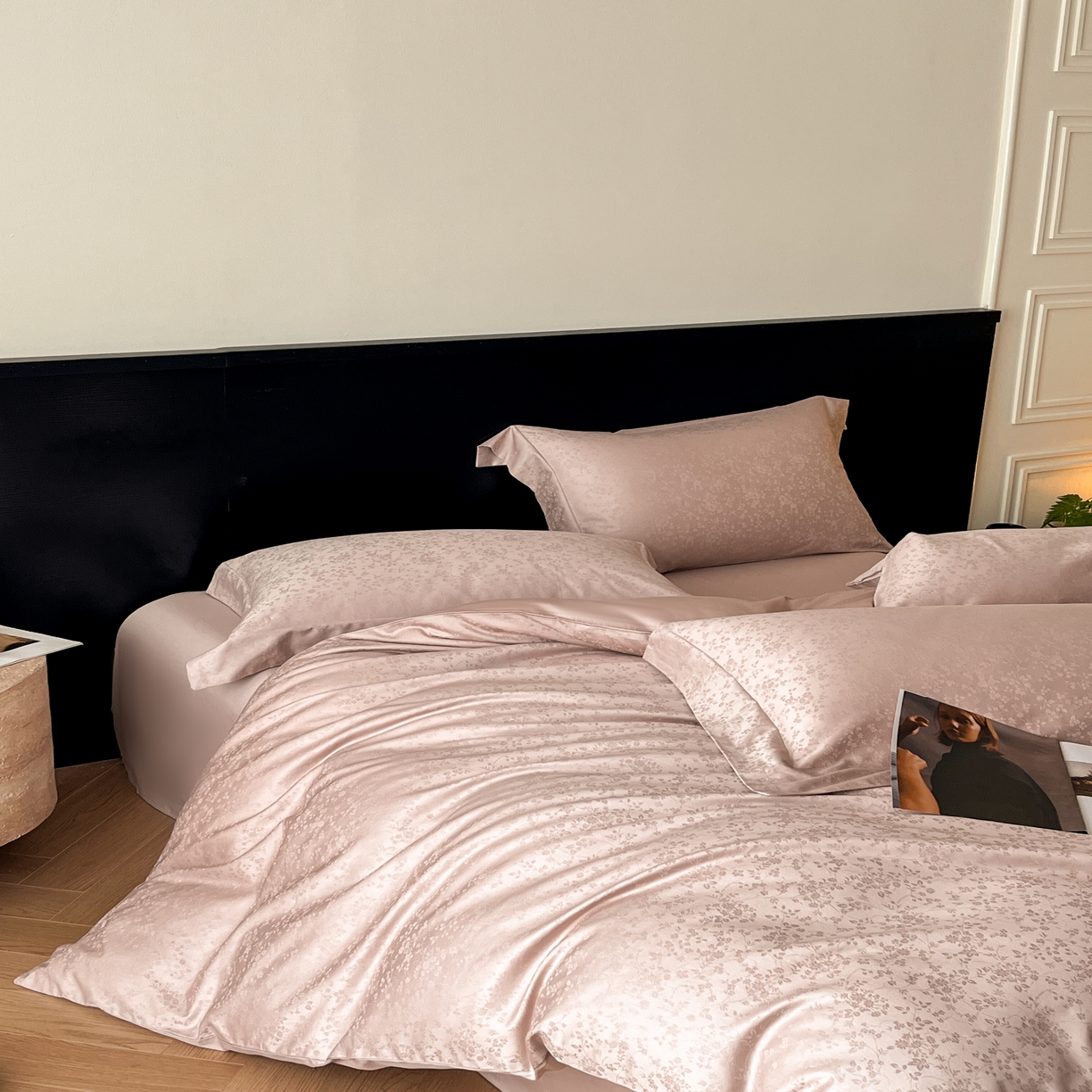 91家纺网 家纺一手货源 找家纺 群鹿家访 25年新款长绒棉简约款四件套 花容