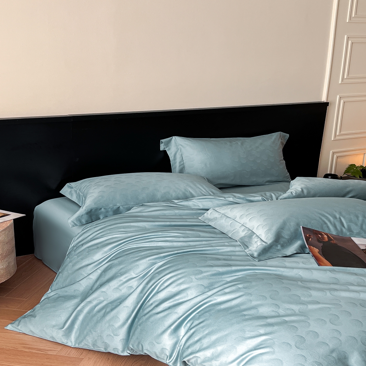 91家纺网 家纺一手货源 找家纺 群鹿家访 25年新款长绒棉简约款四件套 欢乐颂