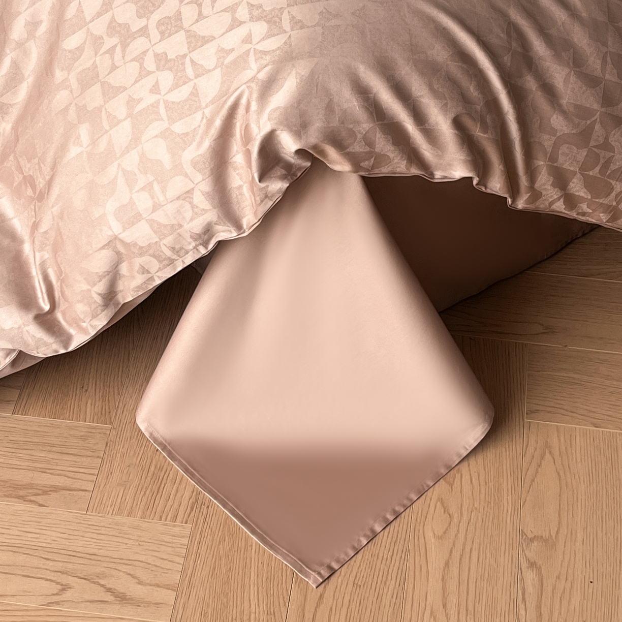 91家纺网 家纺一手货源 找家纺 群鹿家访 25年新款长绒棉简约款四件套 卡曼