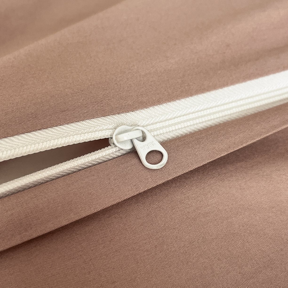 91家纺网 家纺一手货源 找家纺 群鹿家访 25年新款长绒棉简约款四件套 卡曼