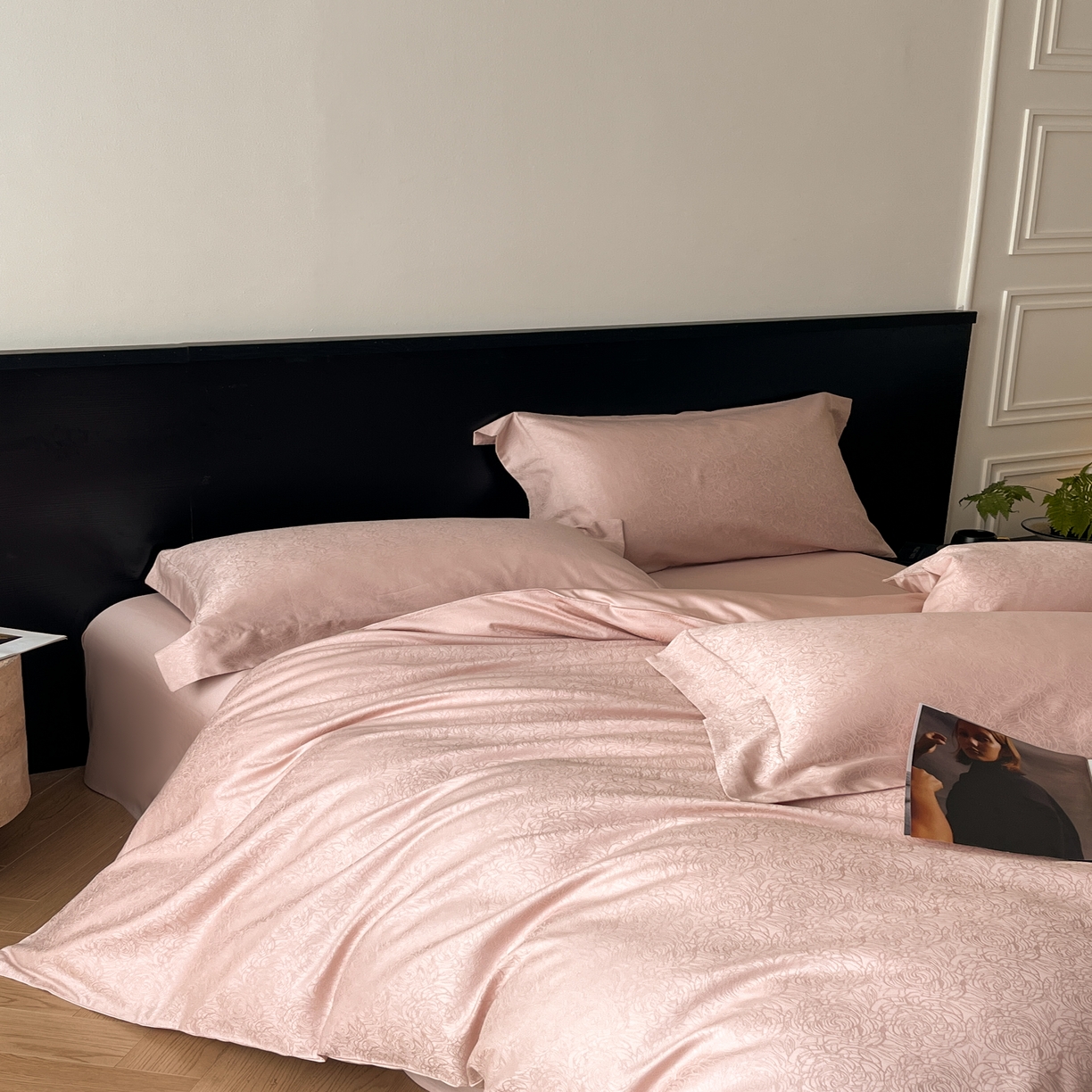 91家纺网 家纺一手货源 找家纺 群鹿家访 25年新款长绒棉简约款四件套 曼塔